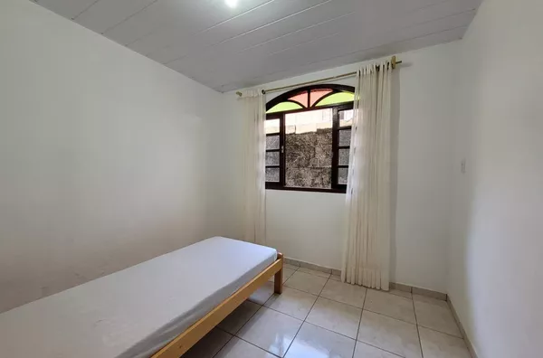 Casa com 3 Dormitórios e Terreno Amplo a 500m do Mar em Calheiros – R$ 500 mil - Foto 14