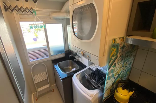 Apartamento com Vista para o Guaíba – 2 Dormitórios e Garagem - São Geraldo – Porto Alegre - Foto 12