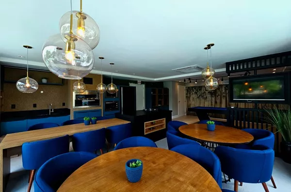 Apartamento a 80 Metros do Mar! 2 Suítes, Mobiliado e Pronto para Morar - Praia de Palmas - Foto 15