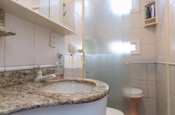 Casa 4 Quartos na Zona Alta da Tristeza – Porto Alegre –  4 Vagas de Garagem e Piscina. - Foto 18