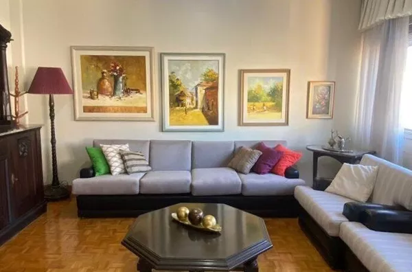 Apartamento Semi-Mobiliado com 3 Quartos e Suíte no Bairro Independência – Porto Alegre
