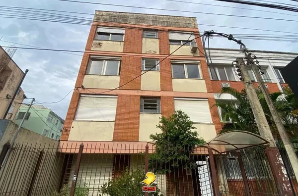 Cobertura 2 dormitórios com churrasqueira e terraço na Cidade Baixa – R$ 490 mil