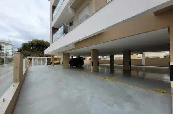 Apartamento Mobiliado a 100m da Praia de Palmas com 3 Dormitórios e 1 suíte - Foto 23