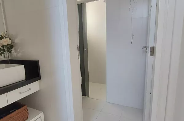 Residência de Alto Padrão com Piscina e Espaço Gourmet – Fazenda da Armação, Governador Celso Ramos - Foto 41
