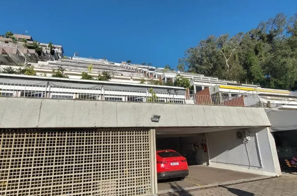 Cobertura 320m² - 3 Quartos - Frente Guaíba + Piscina Privativa – a 200m do Beira-Rio | Porto Alegre - Foto 4