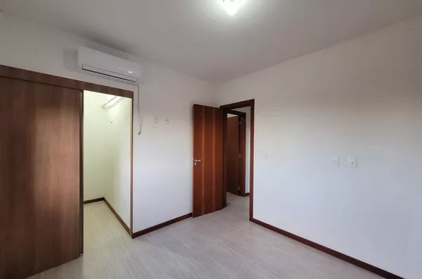 Casa com Terreno de 730m² no Canto dos Ganchos – Espaço, Privacidade e Potencial! - Foto 9