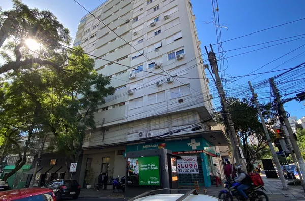 Apartamento à venda 3 Quartos -  Bairro Moinhos de Vento com 100m² | R$ 525.000,00 - Porto Alegre - Foto 24