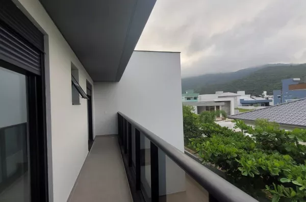 Casa Alto Padrão com Piscina e 3 Suítes na Praia de Palmas – 360m² de Terreno - Foto 14