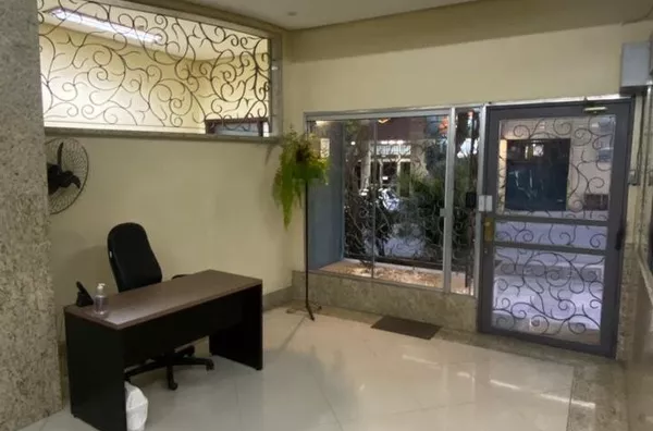 Apartamento Semi-Mobiliado com 3 Quartos e Suíte no Bairro Independência – Porto Alegre - Foto 3