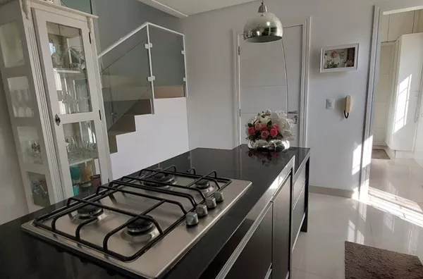 Residência de Alto Padrão com Piscina e Espaço Gourmet – Fazenda da Armação, Governador Celso Ramos - Foto 20