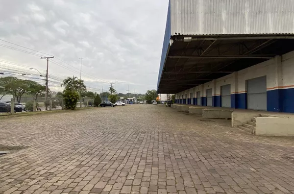 Área Industrial com 7.000m² | Renda Passiva + Logística Premium – Porto Alegre | Alugada por R$ 54 mil