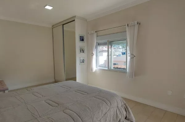 Residência de Alto Padrão com Piscina e Espaço Gourmet – Fazenda da Armação, Governador Celso Ramos - Foto 44