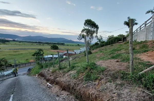 Terreno/Lote com casa pronta - 2.800m², Frente à Rodovia 410 - Areias do Meio em Governador Celso Ramos - Foto 20