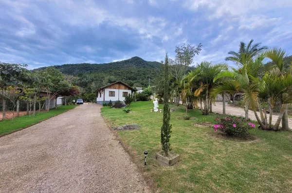 Chácara Mobiliada com 2.500m² em Areias de Baixo – R$ 1.250.000 - Foto 14