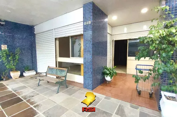 SALA COMERCIAL TÉRREA PARA ALUGUEL OU VENDA NO CENTRO HISTÓRICO – PORTO ALEGRE