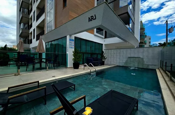 Apartamento a 80 Metros do Mar! 2 Suítes, Mobiliado e Pronto para Morar - Praia de Palmas 