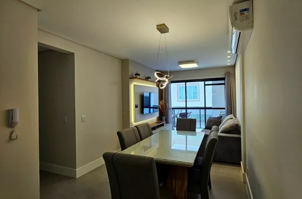 Apartamento a 80 Metros do Mar! 2 Suítes, Mobiliado e Pronto para Morar - Praia de Palmas - Foto 2