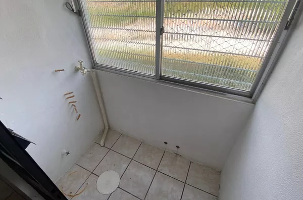 Apartamento com 2 Dormitórios, Garagem e Vista – Bairro Camaquã | Porto Alegre - Foto 5