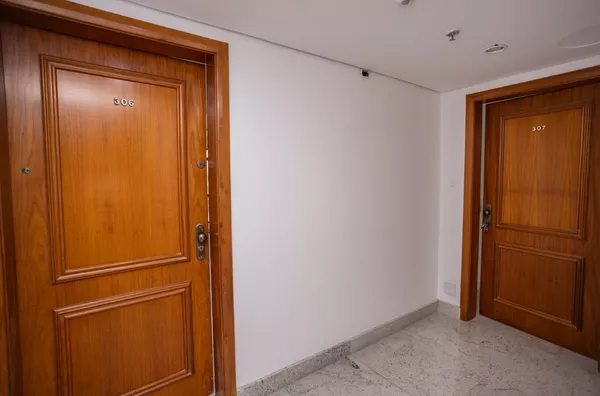 Sala Comercial no Edifício Austin – Av. Carlos Gomes | Porto Alegre – 100m² Privativos - Foto 17