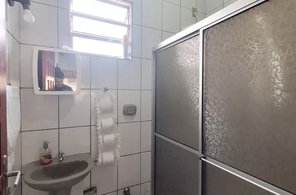 Casa à Venda na Praia em Governador Celso Ramos – 4 Quartos, Escritura Pública e Garagem Coberta - Foto 10