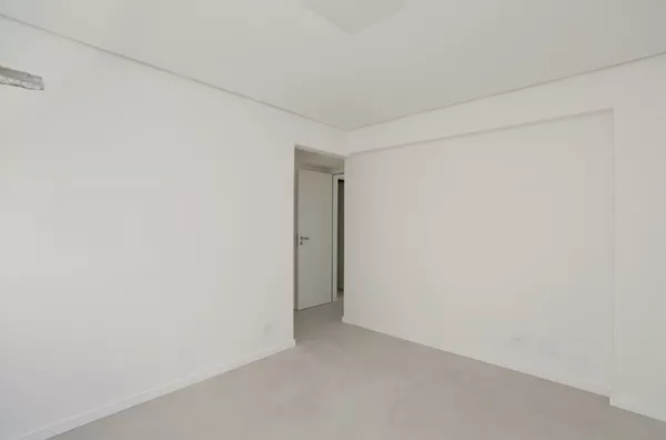 Apartamento para Venda e Aluguel - 3 Quartos, 2 Vagas na Vila Ipiranga, Porto Alegre - Foto 23