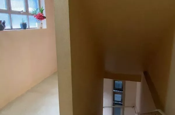 Apartamento JK a 5 Minutos da PUCRS – Prático, Arejado e com Preço Imperdível!