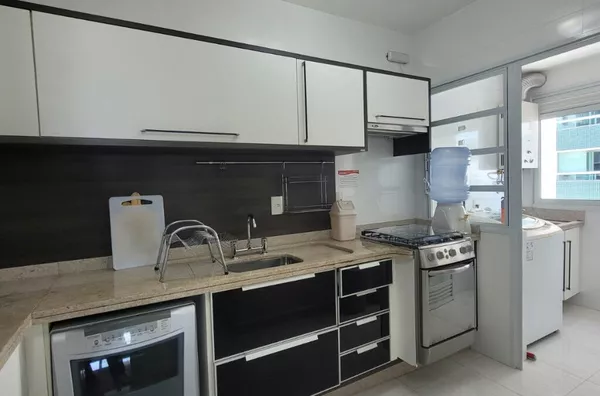 Apartamento Mobiliado com Vista Mar e 3 Dormitórios em Palmas - Foto 6