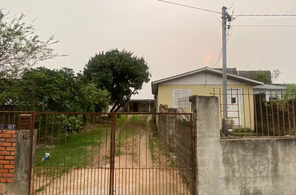 Terreno com 2 casas no pátio gerando Renda na Vila João Pessoa – Porto Alegre - Foto 2