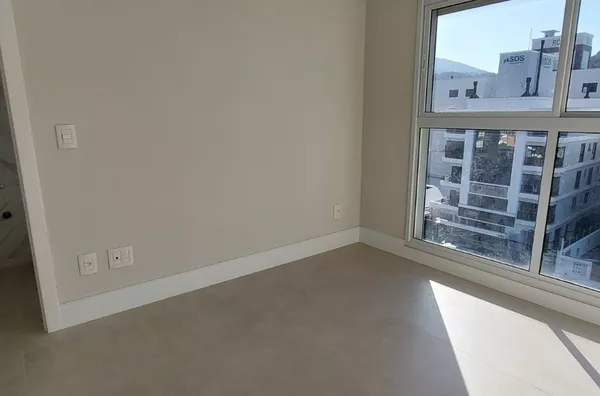 Cobertura Frente Mar à Venda na Praia de Palmas – 4 Dorms, 230m² Privativos, Ofurô e Alto Padrão - Foto 9