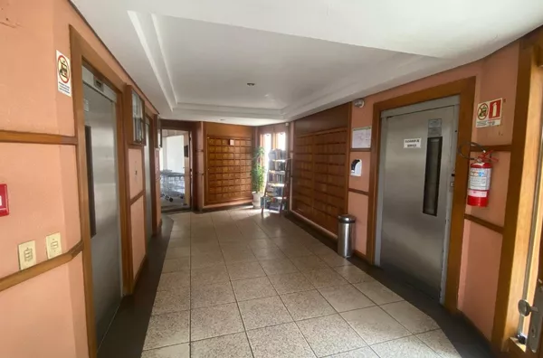 Apartamento à Venda na Cidade Baixa com 2 quartos - R$350.000 - Foto 18