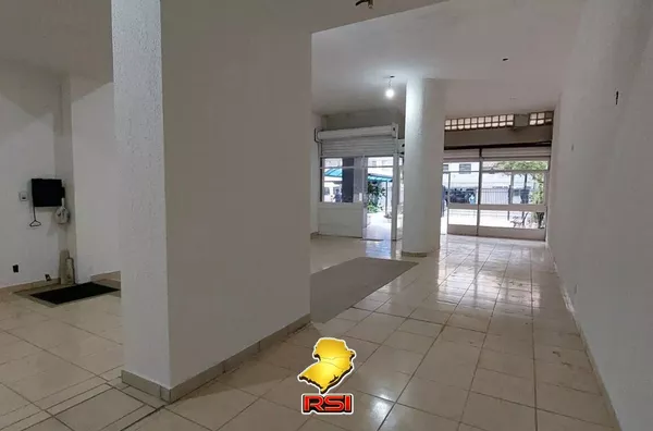 SALA COMERCIAL TÉRREA PARA ALUGUEL OU VENDA NO CENTRO HISTÓRICO – PORTO ALEGRE