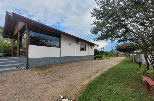 Chácara Mobiliada com 2.500m² em Areias de Baixo – R$ 1.250.000 - Foto 2