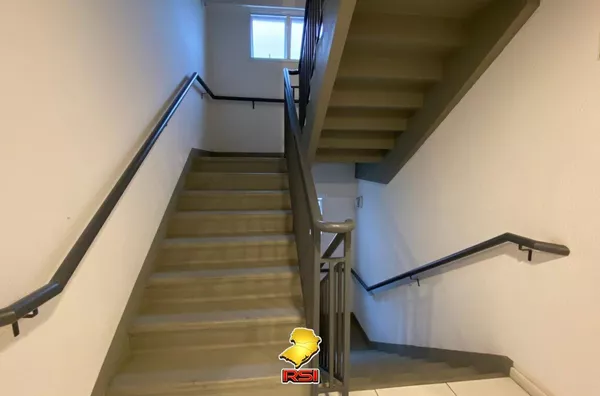 Apartamento à Venda com 2 Quartos e Garagem - Infra completa - Partenon/São José - Porto Alegre