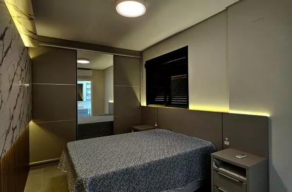 Apartamento a 80 Metros do Mar! 2 Suítes, Mobiliado e Pronto para Morar - Praia de Palmas - Foto 6