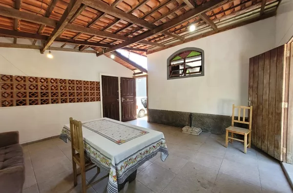 Casa com 3 Dormitórios e Terreno Amplo a 500m do Mar em Calheiros – R$ 500 mil - Foto 18
