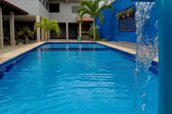 Casa duplex para venda, imóvel já funciona com perfil comercial