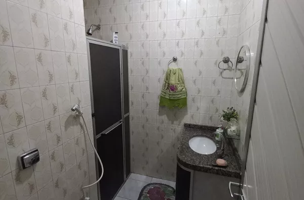 Casa Duplex de Esquina na Av. C,  Conjunto Prefeito Jose Walter, Fortaleza