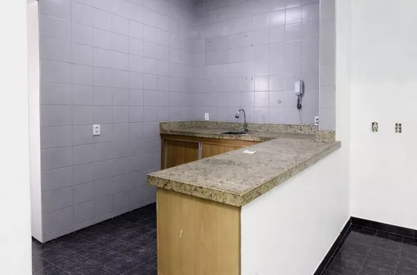 Sobrado para aluguel, 4 quarto(s),  Parangaba, Fortaleza