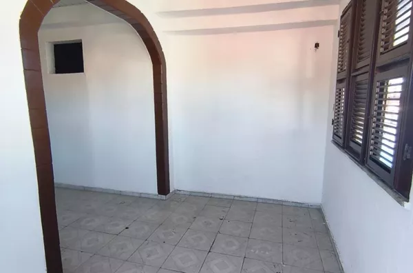 Sobrado para aluguel, 3 quarto(s),  Ellery, Fortaleza