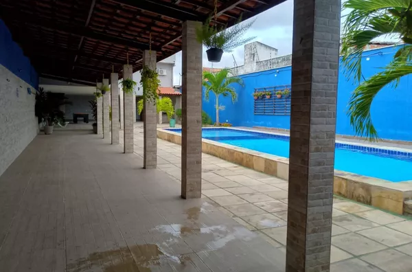 Casa duplex para venda, imóvel já funciona com perfil comercial