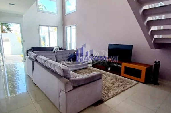 Lindo sobrado para Venda na Vila Oliveira. 405 m² de área construída em 744 m² de terreno!!