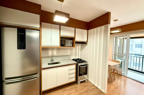 Apartamento mobiliado de 47m2 com 2 quartos e 1 vaga