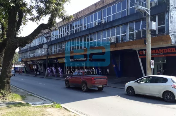 Sala comercial em andar para aluguel,  Centro, Pelotas - Foto 2