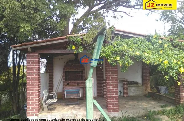 CASA TERREA EM Centro