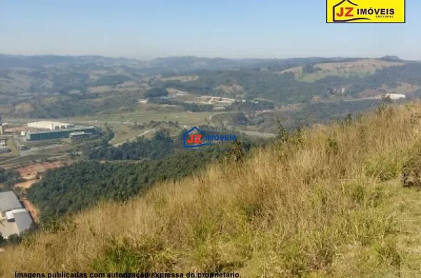 ÁREA INDUSTRIAL EM Distrito Industrial