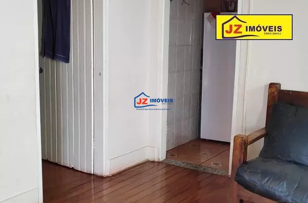 CASA TERREA EM CENTRO