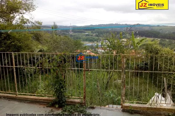 CASA TERREA EM JD MOSTEIRO