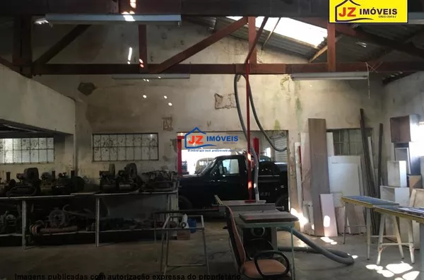 Galpões EM PAISAGEM COLONIAL