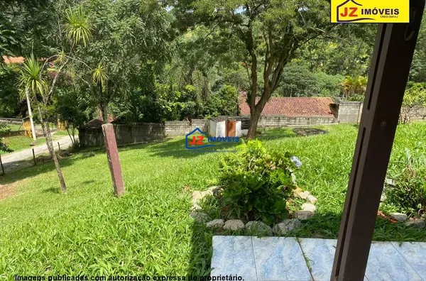 CASA TERREA EM VINHEDOS II