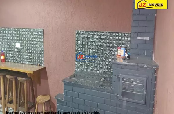 CASA TERREA EM JD SANTA MARIA